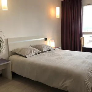 Family Saint Vincent - 2 Pers - 100m Gare - Wifi , Lourdes France