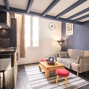 Mezzanine Bleu , Roquebrune-Cap-Martin France