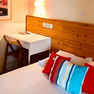 https://residence-thibaud.midi-pyreneeshotels.com